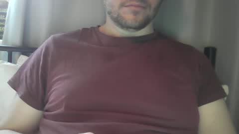 Snapshot of x_yes chatting on December 16, 12:49 pm x_yes online show from December 16, 12:49 pm