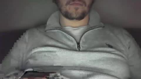 Snapshot of x_yes chatting on December 6, 11:36 pm x_yes online show from December 6, 11:36 pm