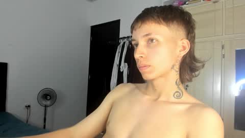 Xam online show from February 12, 1:11 am