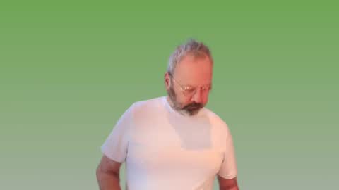 Snapshot of xarkevis chatting on December 14, 7:03 pm X4RK3V15 online show from December 14, 7:03 pm