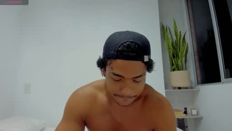 Xavier online show from November 8, 1:42 am