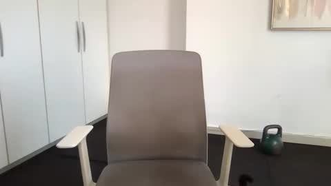 Snapshot of xavii31 chatting on January 19, 3:42 pm xavii31 online show from January 19, 3:42 pm