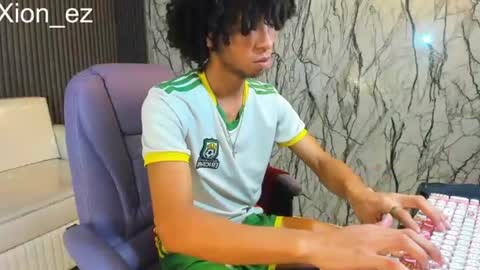 xion_ez online show from June 17, 8:10 pm