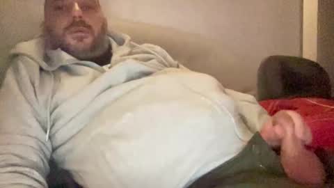 Guy XL online show from October 25, 1:07 am