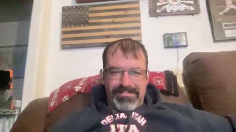 Snapshot of xmountainx chatting on December 14, 9:29 am Mountain online show from December 14, 9:29 am