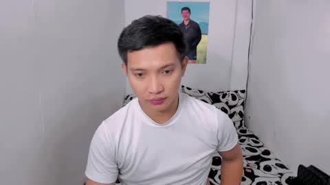 xsebastian19 online show from December 18, 3:33 pm