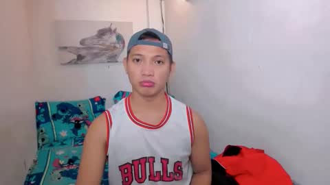 xsebastian19 online show from December 16, 11:45 pm