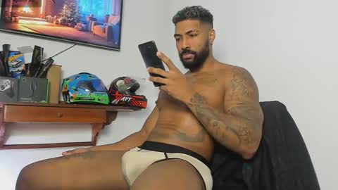 Stipp3r online show from December 14, 1:18 pm