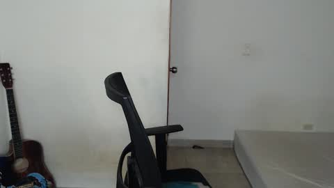 Snapshot of xtranherr chatting on October 15, 11:56 pm xtranherr online show from October 15, 11:56 pm