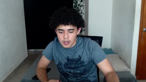 Snapshot of xtranherr chatting on December 8, 10:47 pm xtranherr online show from December 8, 10:47 pm