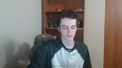 traqqq online show from November 12, 9:19 pm