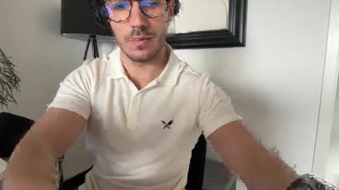 davdo online show from April 13, 9:54 am