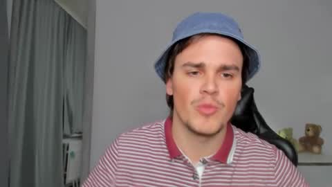 raul online show from October 19, 1:54 am