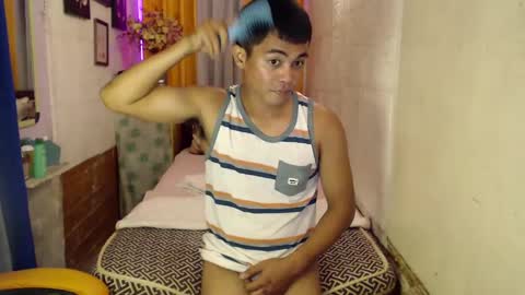 xxasianryanxx online show from February 6, 9:43 am