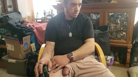 xxScubaStevexx online show from March 6, 4:37 pm