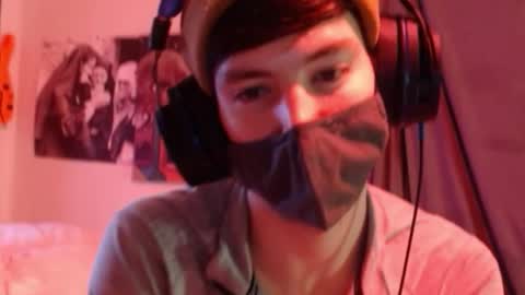 Snapshot of xxwhitefoxx chatting on October 16, 5:26 am David Fox online show from October 16, 5:26 am