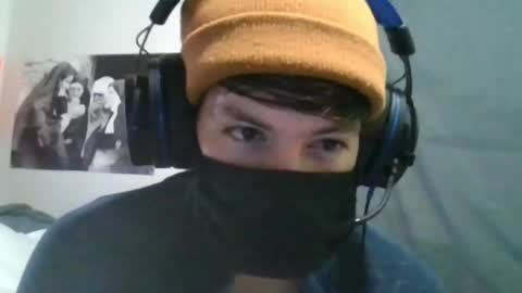 Snapshot of xxwhitefoxx chatting on September 23, 7:40 am David Fox online show from September 23, 7:40 am