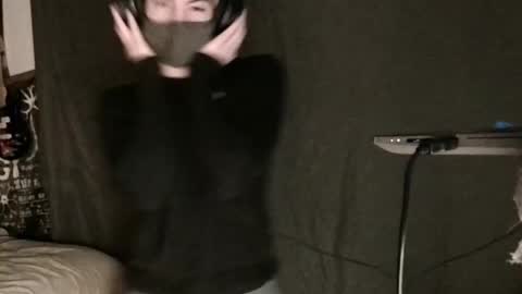 Snapshot of xxwhitefoxx chatting on February 28, 6:54 am David Fox online show from February 28, 6:54 am