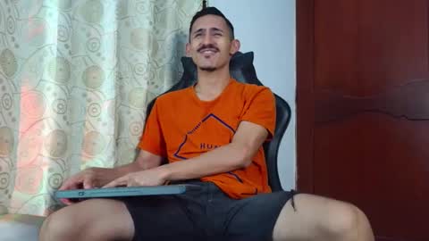 Kev online show from May 18, 7:51 pm