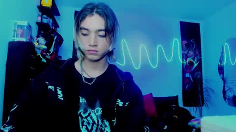 xzerox_ online show from September 21, 2:12 am