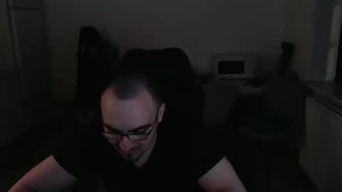 YamilLamal online show from January 9, 7:30 pm