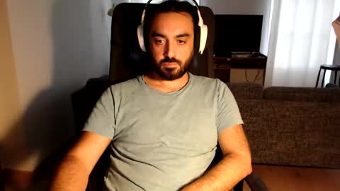 Snapshot of yeeaahoo chatting on September 21, 1:33 pm yeeaahoo online show from September 21, 1:33 pm