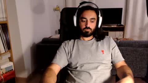 Snapshot of yeeaahoo chatting on October 15, 6:15 pm yeeaahoo online show from October 15, 6:15 pm