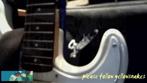 Snapshot of yellowsnakes chatting on October 16, 6:21 am .     y e l l o w s n a k e s       . online show from October 16, 6:21 am