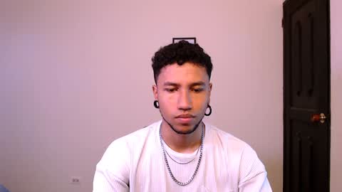 Yeff ind. model  online show from December 16, 6:05 pm