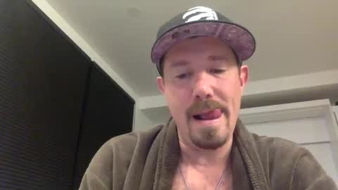 Snapshot of yesplesae chatting on January 1, 8:45 am yesplesae online show from January 1, 8:45 am