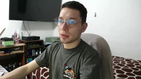 yinmao08 online show from February 19, 2:19 am