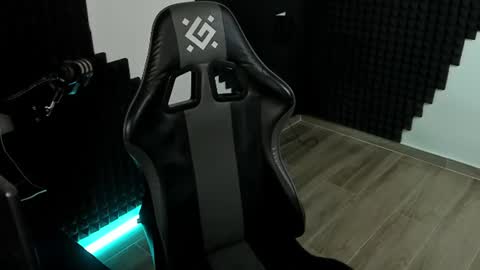 You can ask my name in pm online show from July 8, 4:00 pm