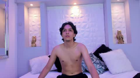 Yoiirchi online show from April 8, 6:27 pm