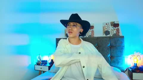 Yoshua Smith online show from May 3, 7:38 pm