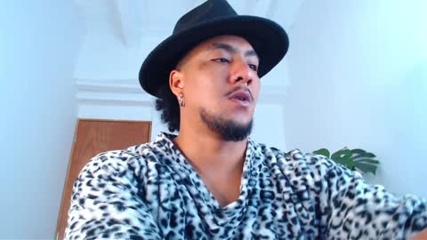 Enzo online show from January 30, 9:25 am