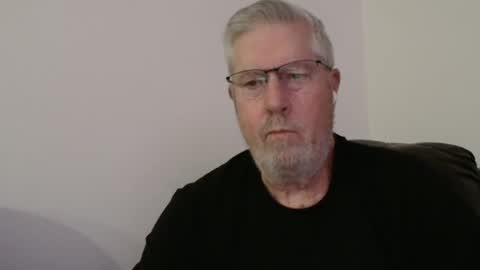 Colorado Guy Straight online show from December 13, 4:43 am