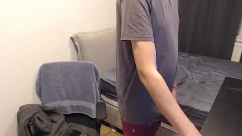 hornyedging online show from March 17, 11:29 pm