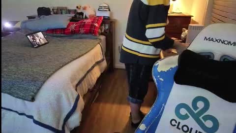 Sh online show from March 9, 1:21 am