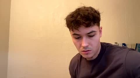 yungstudbev online show from December 18, 7:08 pm