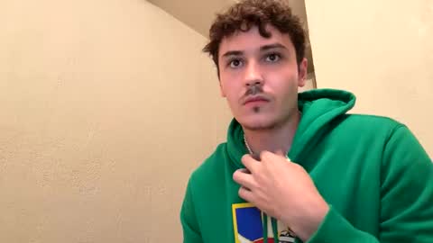 yungstudbev online show from October 6, 2:38 am