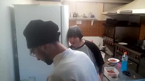 Yuumi online show from February 1, 10:34 pm