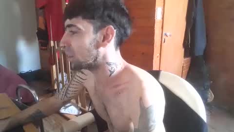 Yuumi online show from November 12, 8:25 pm