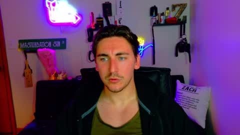 Zach Rhyder online show from April 16, 2:00 am