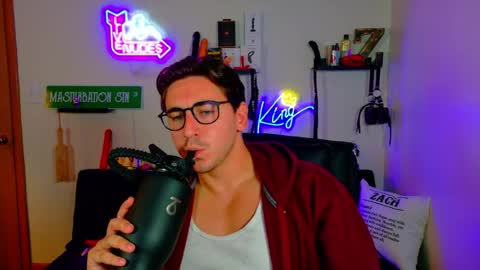 Zach Rhyder online show from July 9, 1:21 am