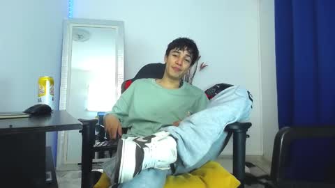 zack online show from February 3, 7:52 pm