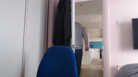 Zac Smitj online show from April 16, 10:26 am