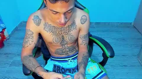 BiG Zafiro online show from February 17, 1:43 pm