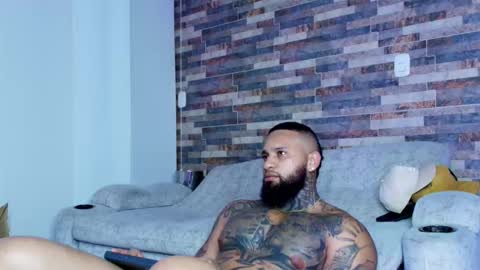 INSTAGRAM yormanfit7 online show from September 20, 9:42 am