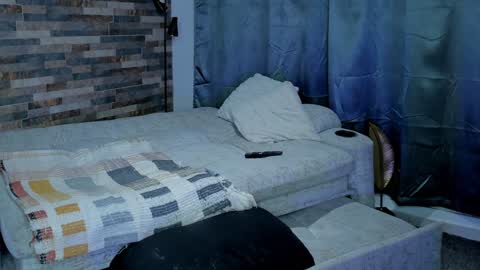 INSTAGRAM yormanfit7 online show from January 12, 2:45 am