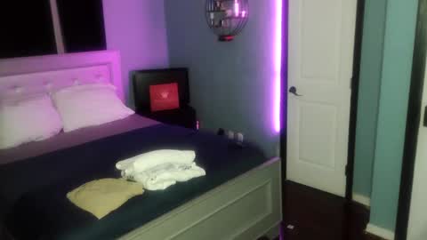 Edii online show from December 19, 11:57 pm